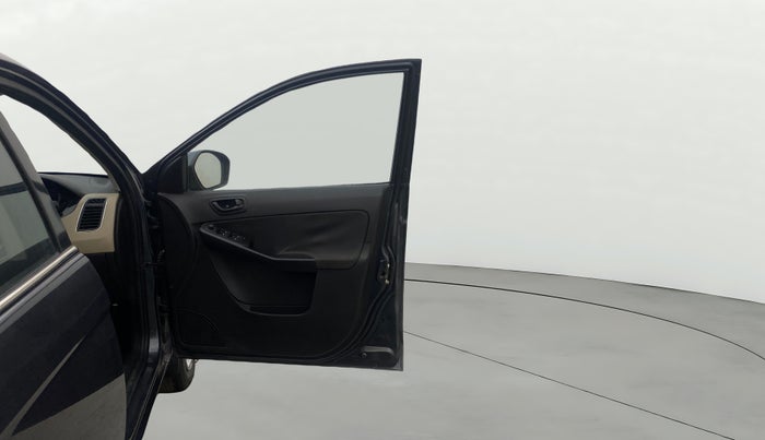 2015 Tata Zest XMS 90PS DIESEL, Diesel, Manual, 70,407 km, RHS Front Door