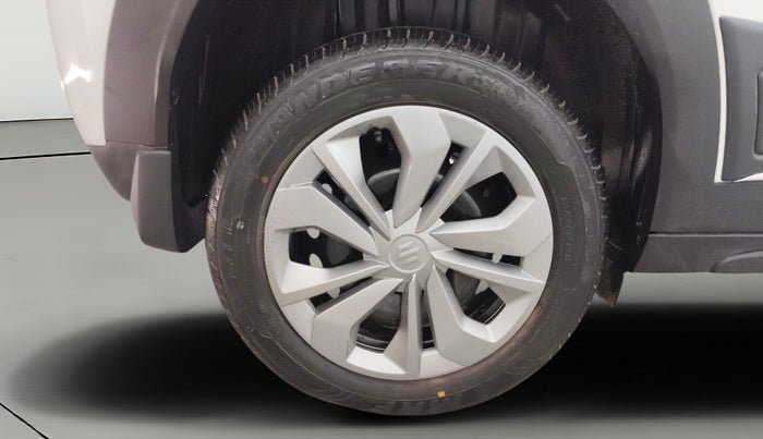 2025 Maruti FRONX SIGMA CNG 1.2 MT, CNG, Manual, 114 km, Right Rear Wheel