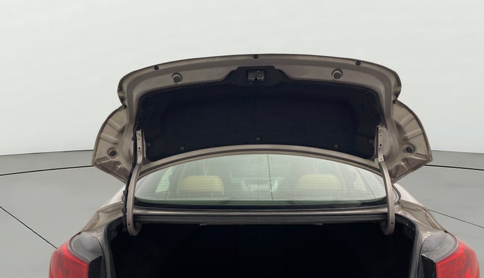 2013 Hyundai New Elantra 1.8 SX AT VTVT, Petrol, Automatic, 44,274 km, Boot Door Open