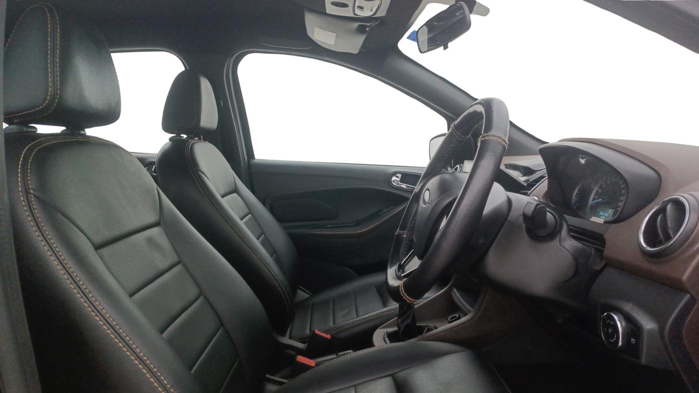 2018 Ford FREESTYLE TITANIUM 1.2 PETROL, Petrol, Manual, 66,716 km, Right Side Front Door Cabin