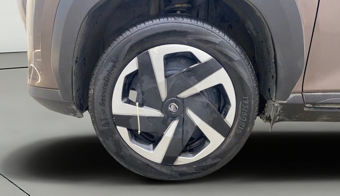 2021 Nissan MAGNITE XL, Petrol, Manual, 45,481 km, Left Front Wheel