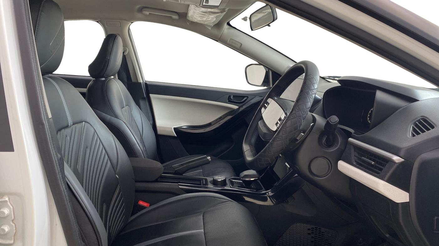 2025 Tata NEXON CREATIVE+ AMT 1.2 PETROL, Petrol, Automatic, 20,665 km, Right Side Front Door Cabin