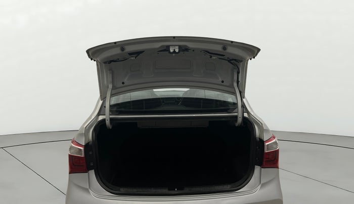 2017 Hyundai Xcent SX 1.2, Petrol, Manual, 38,127 km, Boot Door Open