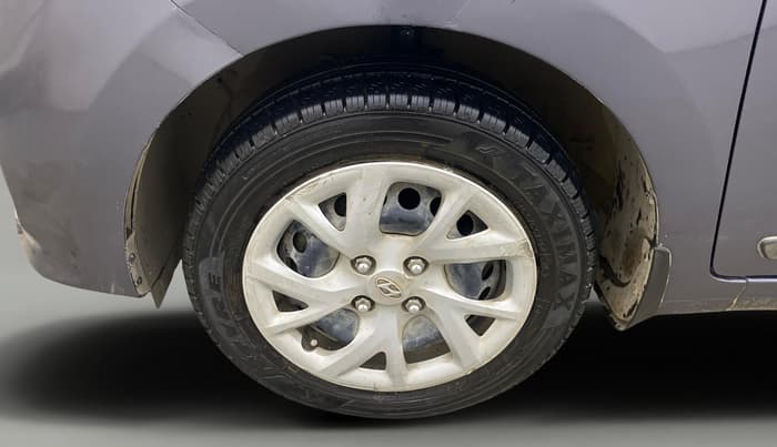 2017 Hyundai Grand i10 SPORTZ (O) 1.2 KAPPA VTVT, Petrol, Manual, 40,780 km, Left Front Wheel