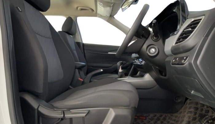2023 KIA SELTOS HTE 1.5D IMT, Diesel, Manual, 28,652 km, Right Side Front Door Cabin