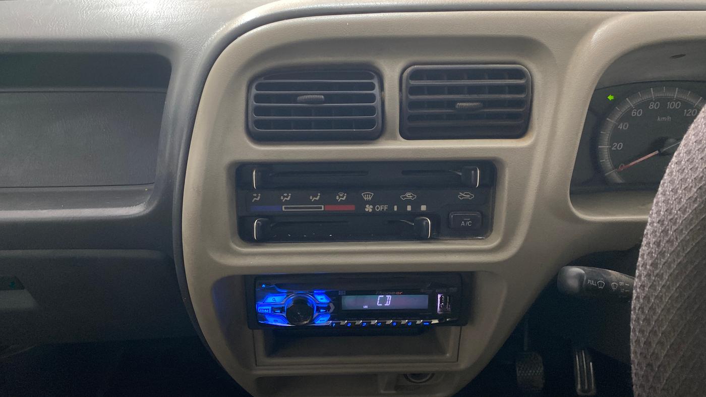 2013 Maruti Eeco 5 STR WITH A/C+HTR, Petrol, Manual, 77,474 km, Air Conditioner