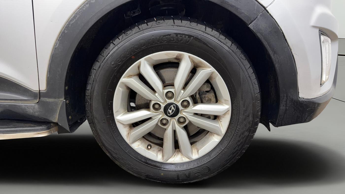 2016 Hyundai Creta SX PLUS 1.6 PETROL, Petrol, Manual, 63,294 km, Right Front Wheel