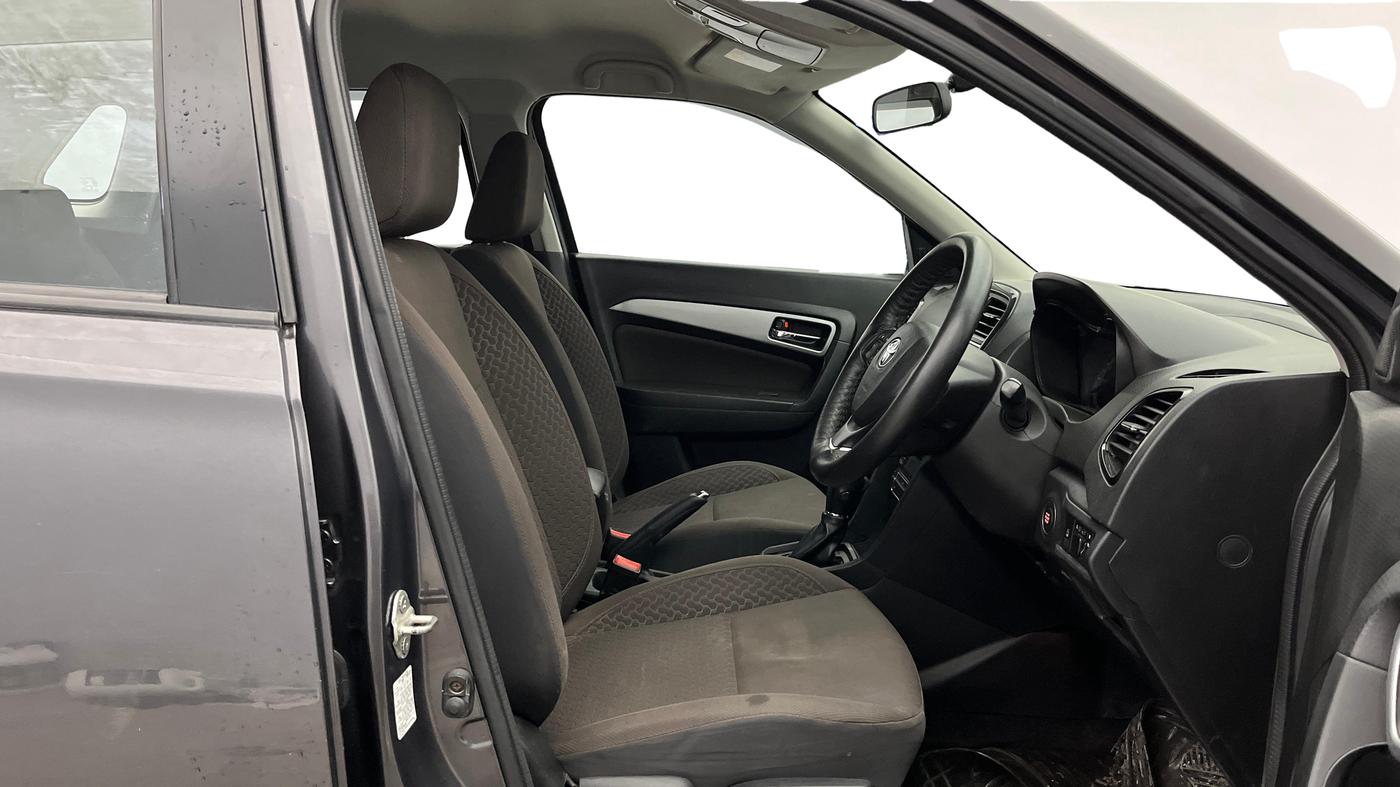 2020 Toyota URBAN CRUISER HIGH GRADE AT, Petrol, Automatic, 57,597 km, Right Side Front Door Cabin