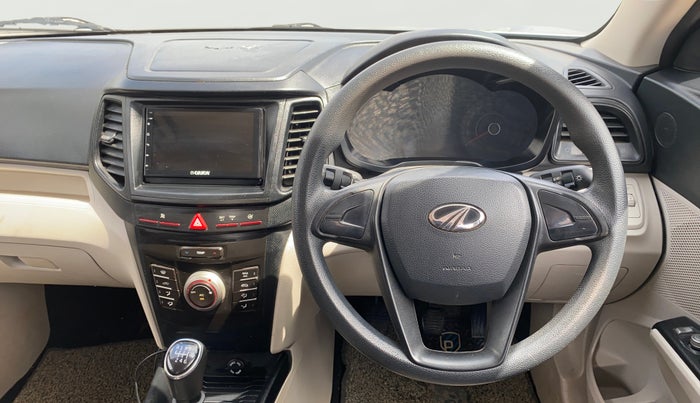 2020 Mahindra XUV300 W4 1.2 PETROL, Petrol, Manual, 29,751 km, Steering Wheel Close Up