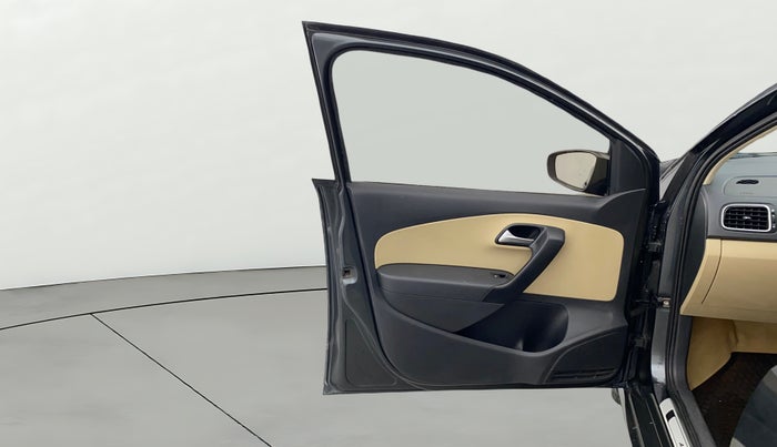 2017 Volkswagen Ameo HIGHLINE PLUS 1.0L 16 ALLOY, Petrol, Manual, 69,025 km, LHS Front Door