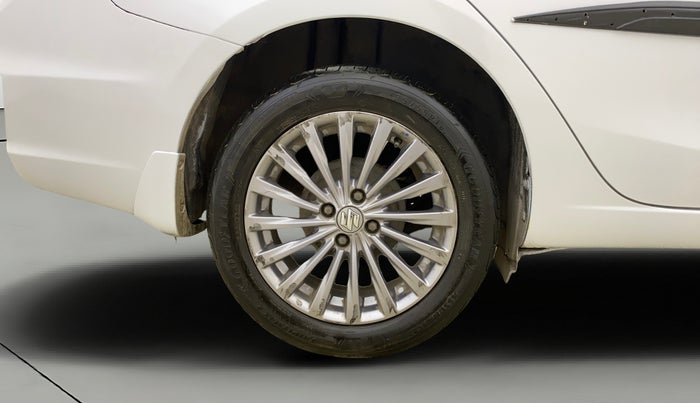 2018 Maruti Ciaz ALPHA DIESEL 1.3, Diesel, Manual, 88,214 km, Right Rear Wheel