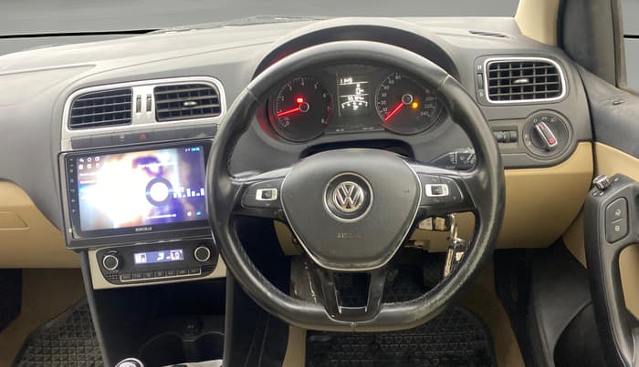 2017 Volkswagen Polo HIGHLINE1.2L, Petrol, Manual, 55,148 km, Steering Wheel Close Up
