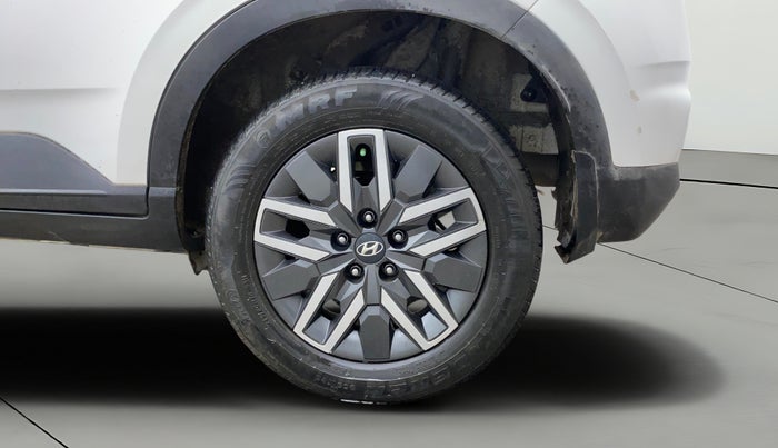 2022 Hyundai VENUE SX 1.0 TURBO, Petrol, Manual, 30,189 km, Left Rear Wheel