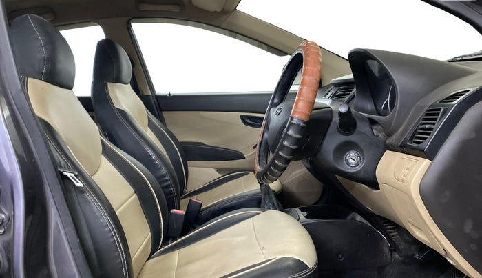 2016 Hyundai Eon MAGNA +, Petrol, Manual, 78,669 km, Right Side Front Door Cabin