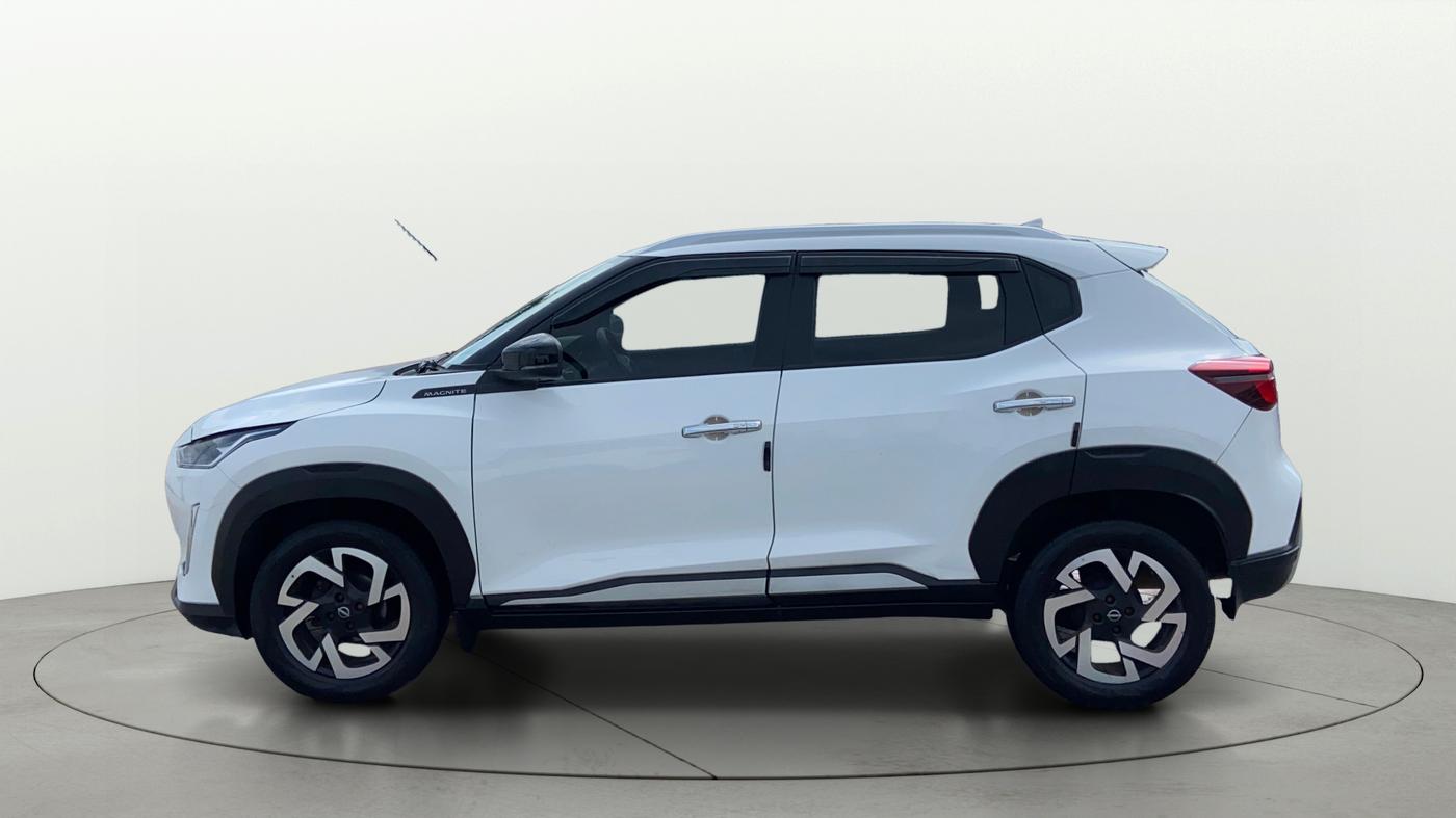 2022 Nissan MAGNITE XV PREMIUM TURBO CVT, Petrol, Automatic, 52,737 km, Left Side