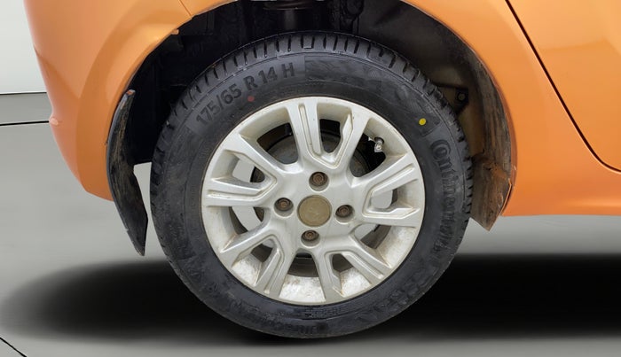 2018 Tata Tiago XZ PETROL, Petrol, Manual, 48,517 km, Right Rear Wheel