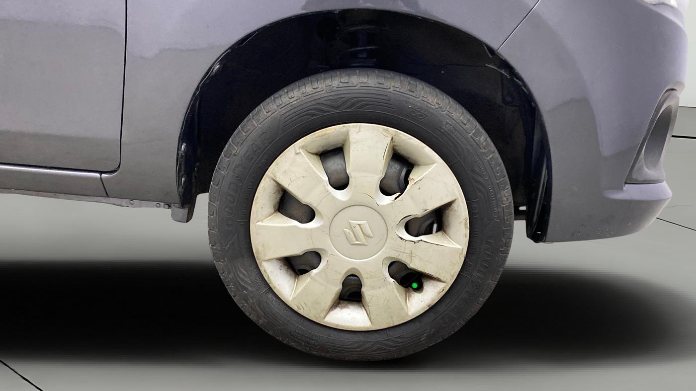 2015 Maruti Alto K10 VXI AMT, Petrol, Automatic, 1,07,039 km, Right Front Wheel