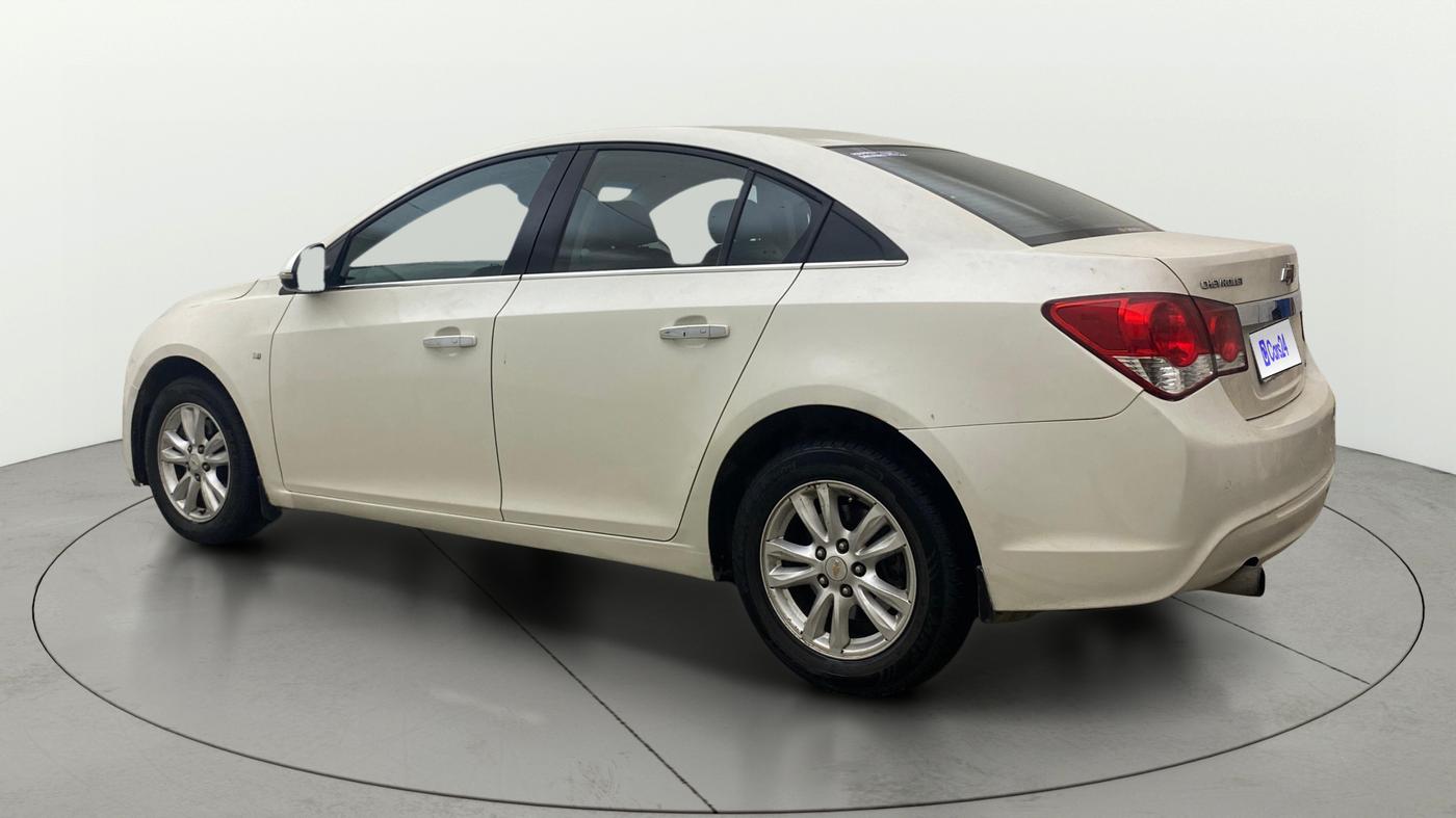 2015 Chevrolet Cruze LTZ, Diesel, Manual, 75,611 km, Left Back Diagonal