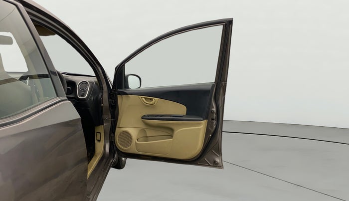 2014 Honda Mobilio 1.5L I-VTEC V, Petrol, Manual, 1,09,732 km, RHS Front Door