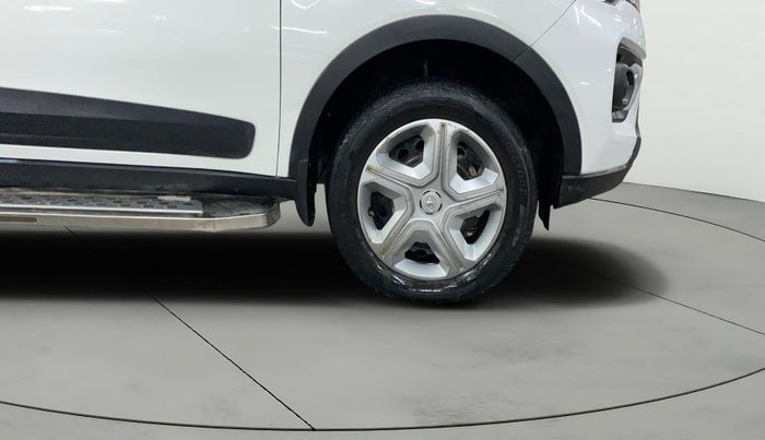2022 Tata NEXON XM PETROL, Petrol, Manual, 54,531 km, Right Front Wheel