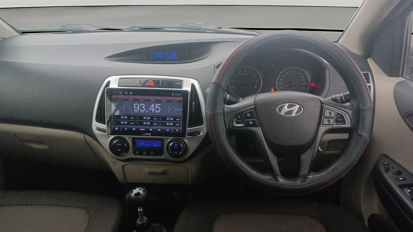 2014 Hyundai i20 SPORTZ 1.2, Petrol, Manual, 66,557 km, Steering Wheel Close Up