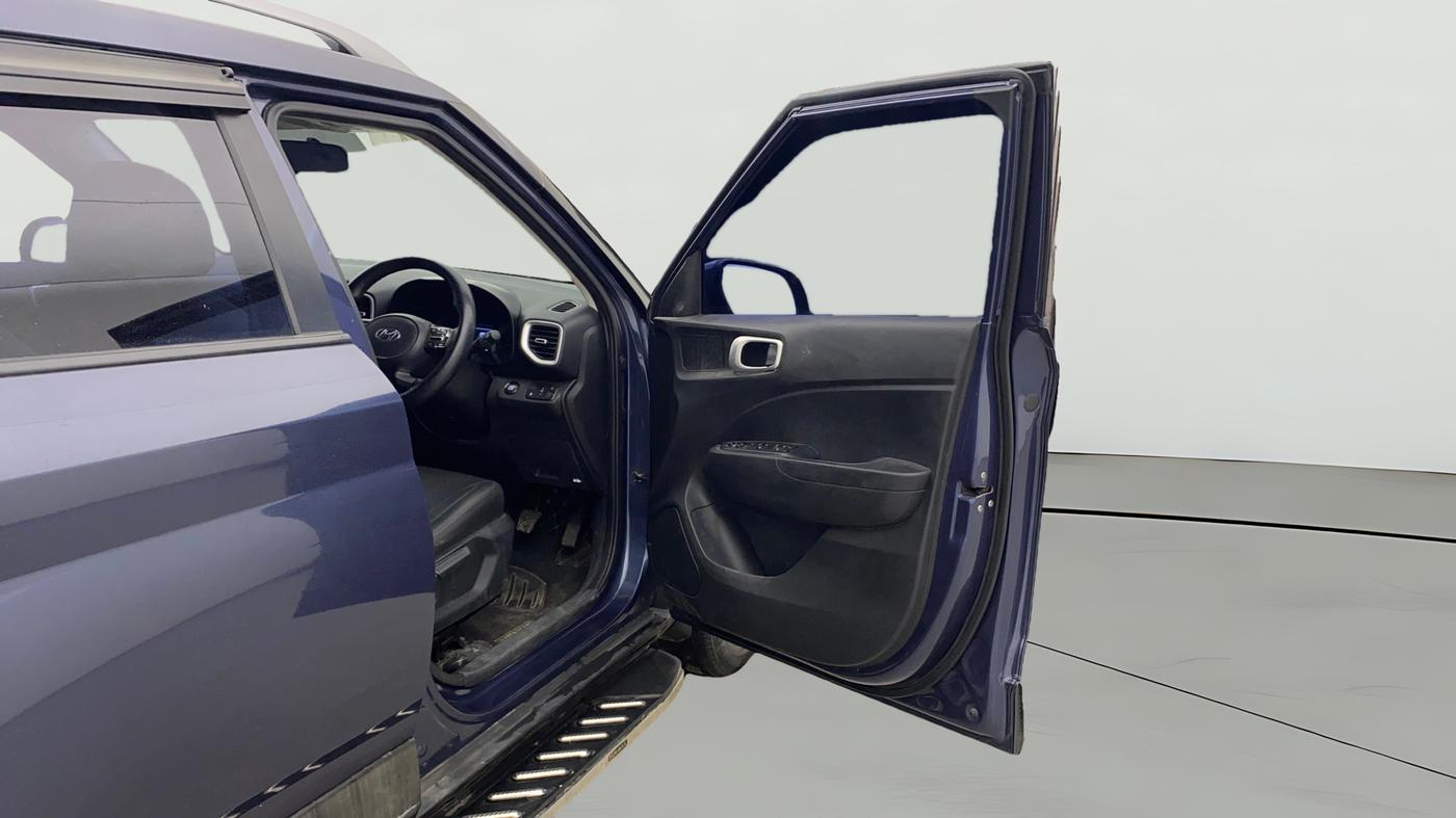 2022 Hyundai VENUE SX 1.5 (O) EXECUTIVE CRDI, Diesel, Manual, 35,200 km, RHS Front Door
