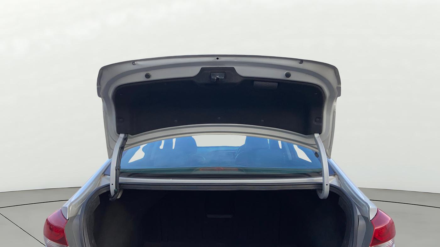 2018 Hyundai New Elantra 2.0 SX(O) AT PETROL, Petrol, Automatic, 1,36,426 km, Boot Door Open