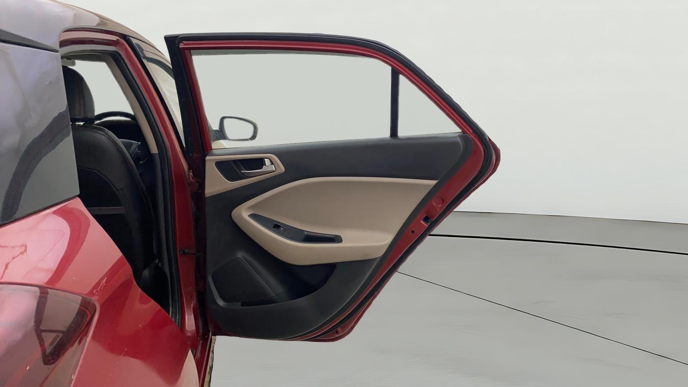 2019 Hyundai Elite i20 ASTA (O) CVT, Petrol, Automatic, 1,12,511 km, RHS Rear Door