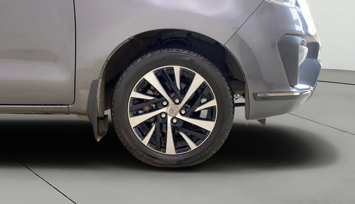 2022 Toyota Innova Crysta 2.7 ZX AT 7 STR, Petrol, Automatic, 10,460 km, Right Front Wheel