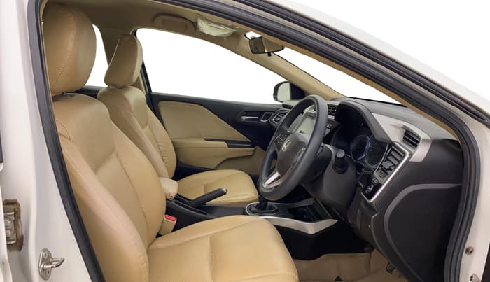 2021 Honda City 1.5L I-VTEC V MT 4TH GEN, Petrol, Manual, 30,364 km, Right Side Front Door Cabin