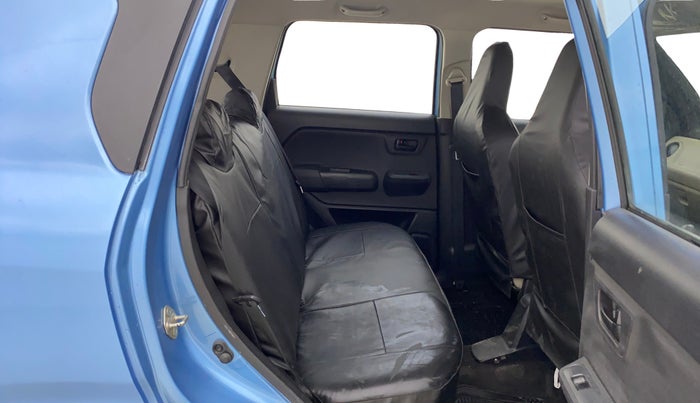 2022 Maruti New Wagon-R LXI CNG 1.0, CNG, Manual, 31,288 km, Right Side Rear Door Cabin