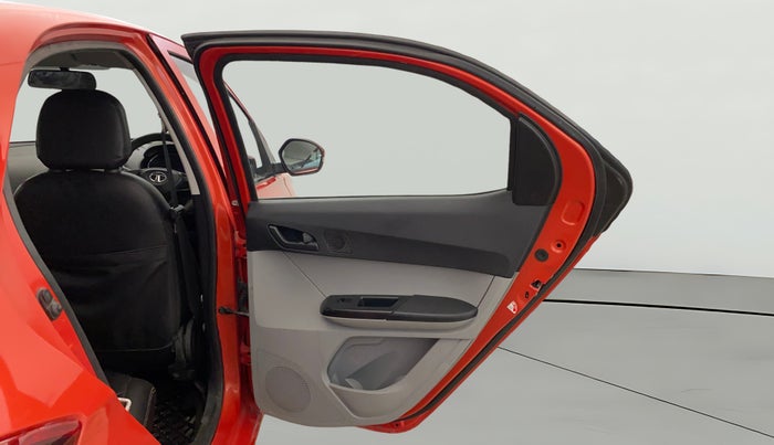 2022 Tata Tiago XT CNG, CNG, Manual, 73,666 km, RHS Rear Door