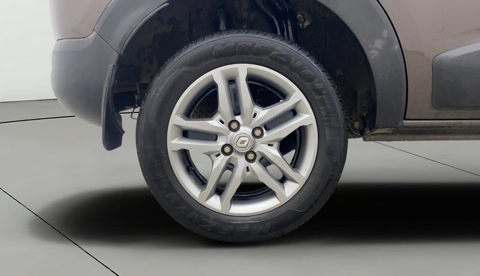 2023 Renault TRIBER RXZ, Petrol, Manual, 39,158 km, Right Rear Wheel