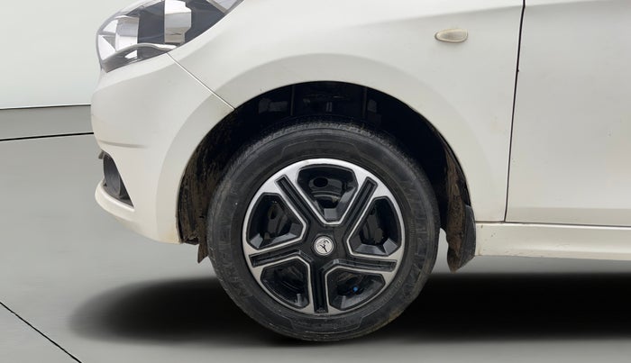 2017 Tata Tiago XT PETROL, Petrol, Manual, 69,285 km, Left Front Wheel