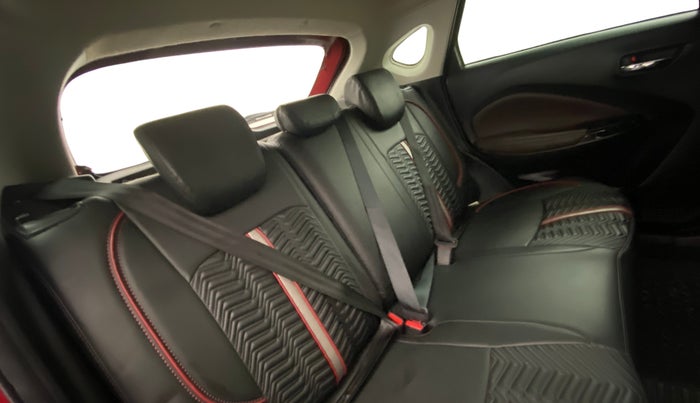 2023 Maruti FRONX ALPHA 1.0L TURBO 6 AT DUAL TONE, Petrol, Automatic, 33,999 km, Right Side Rear Door Cabin