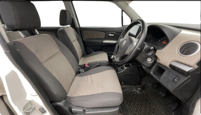 2015 Maruti Wagon R 1.0 LXI, Petrol, Manual, 61,407 km, Right Side Front Door Cabin
