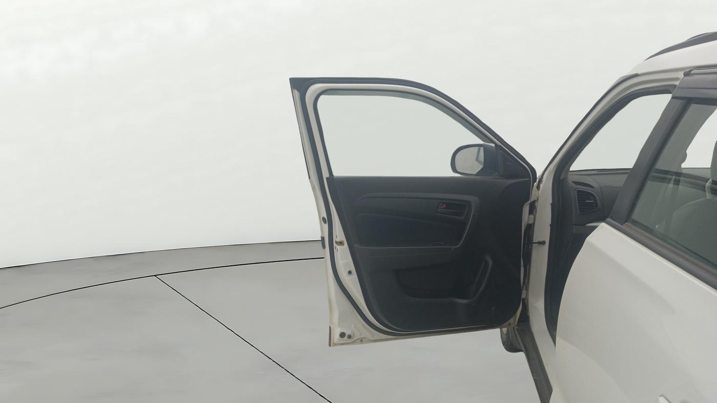 2022 Maruti Vitara Brezza VXI, Petrol, Manual, 27,975 km, LHS Front Door