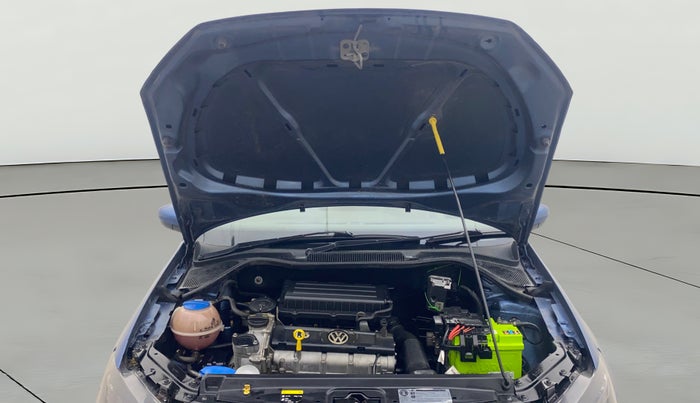 2016 Volkswagen Vento HIGHLINE 1.6 MPI, Petrol, Manual, 55,245 km, Open Bonet