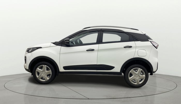 2023 Tata NEXON XMA SUNROOF PETROL, Petrol, Automatic, 36,089 km, Left Side