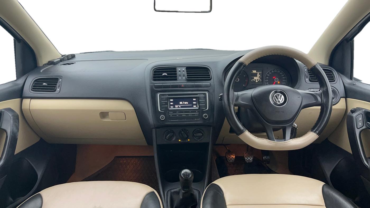 2016 Volkswagen Ameo COMFORTLINE 1.2L, Petrol, Manual, 66,582 km, Dashboard