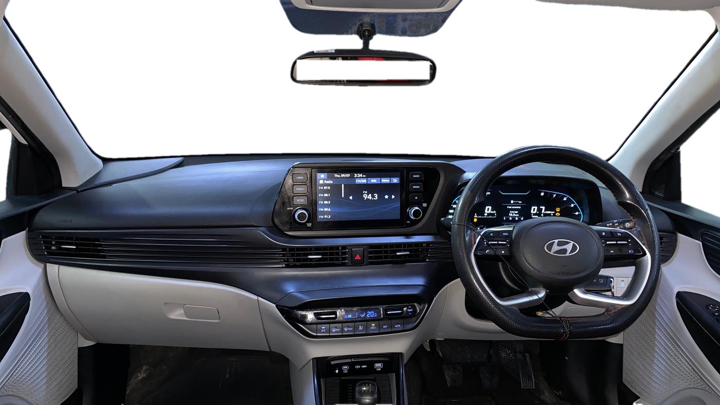 2024 Hyundai NEW I20 Sportz (O) 1.2, Petrol, Manual, 33,588 km, Dashboard
