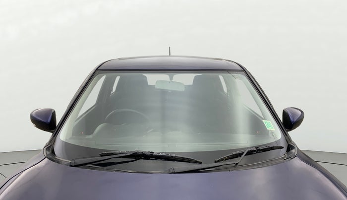 2019 Maruti Swift VXI, CNG, Manual, 1,08,332 km, Front Windshield