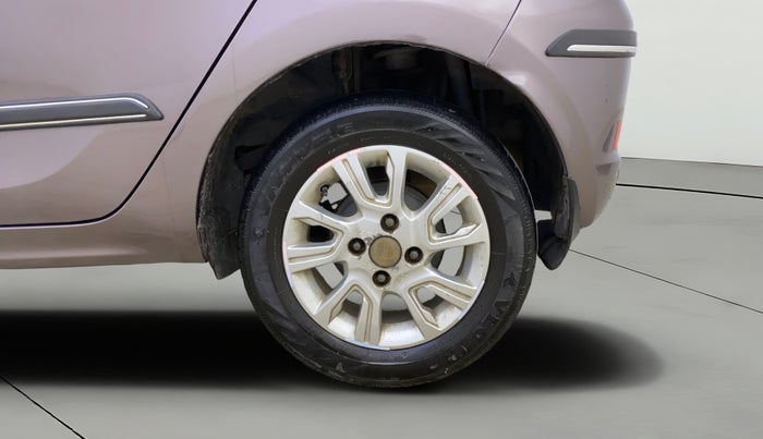 2017 Tata Tiago XZ PETROL, CNG, Manual, 84,453 km, Left Rear Wheel