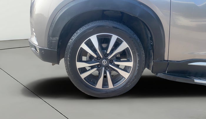 2019 Nissan Kicks XV PREMIUM O DUAL TONE DIESEL, Diesel, Manual, 98,840 km, Left Front Wheel