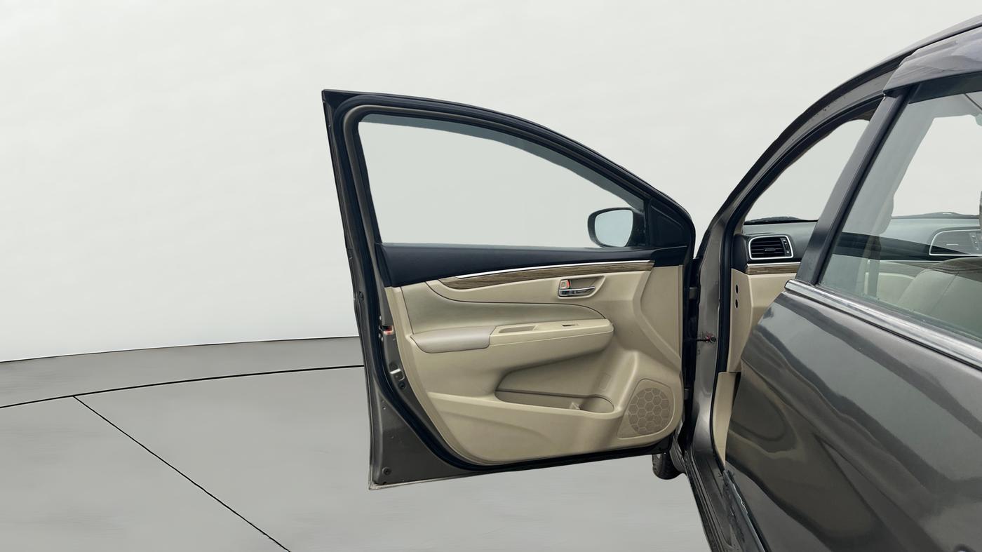 2018 Maruti Ciaz ALPHA 1.5 SHVS PETROL, Petrol, Manual, 70,421 km, LHS Front Door