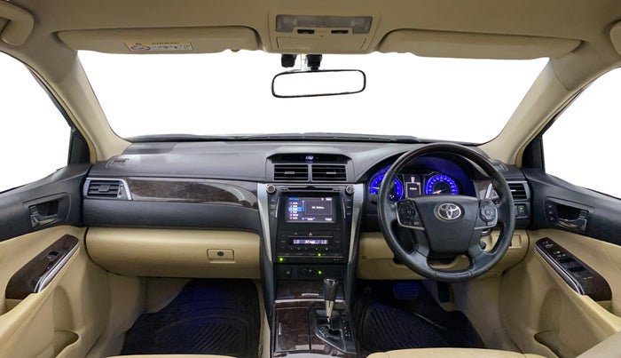 2016 Toyota Camry 2.5L AT, Petrol, Automatic, 65,294 km, Dashboard