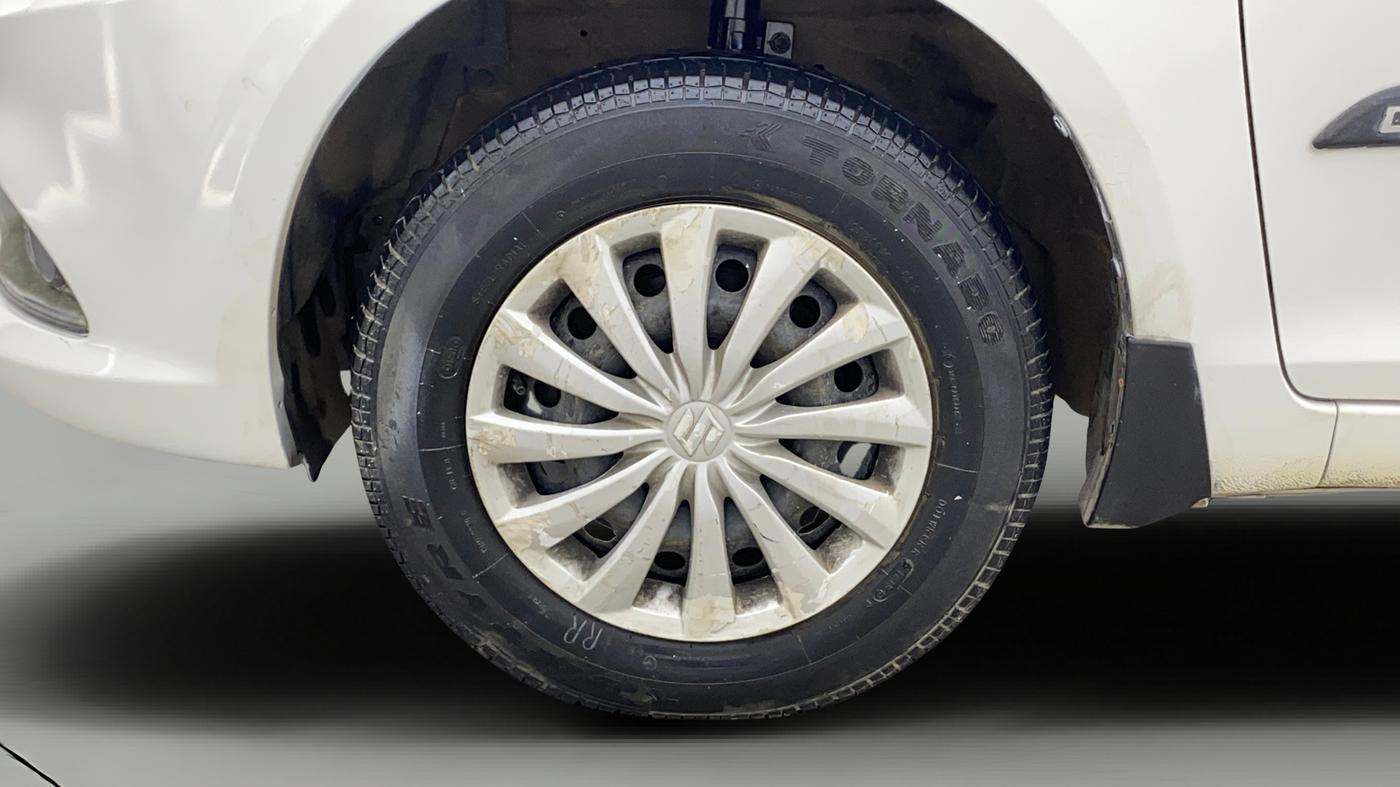 2015 Maruti Swift Dzire VXI, Petrol, Manual, 36,170 km, Left Front Wheel