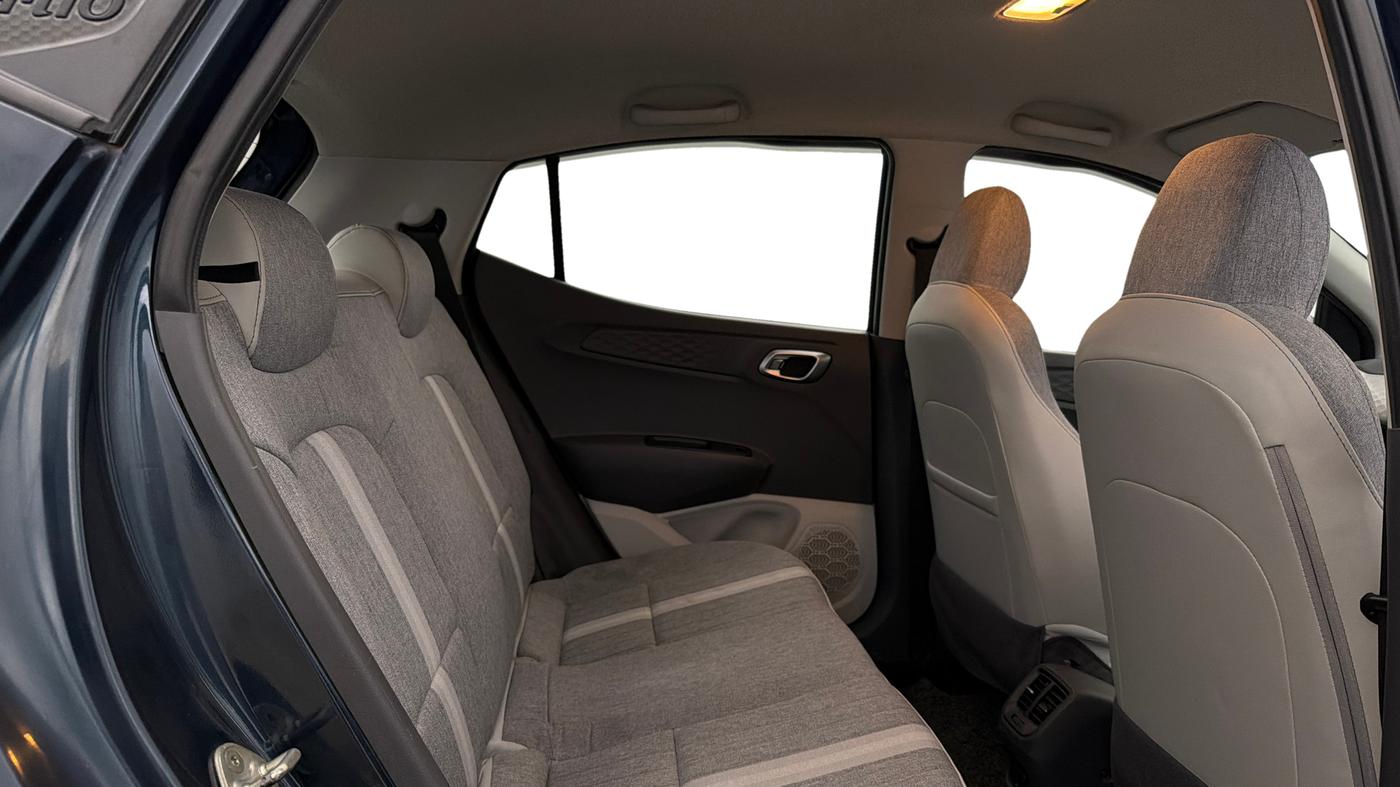 2021 Hyundai GRAND I10 NIOS SPORTZ AMT 1.2 KAPPA VTVT, Petrol, Automatic, 33,550 km, Right Side Rear Door Cabin