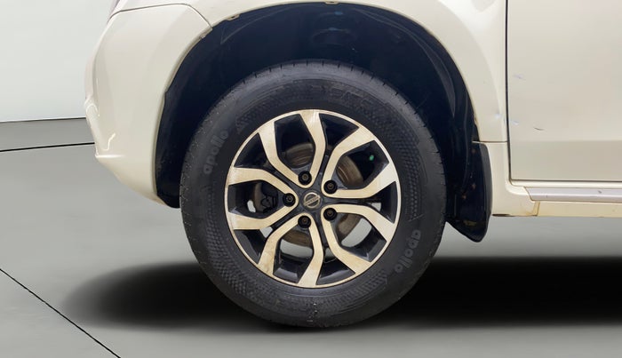 2017 Nissan Terrano XV D THP 110 PS, Diesel, Manual, 77,869 km, Left Front Wheel