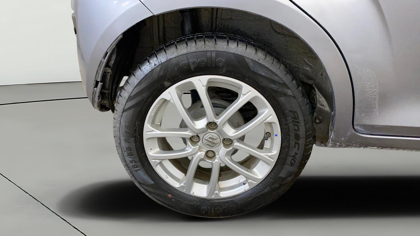 2017 Maruti IGNIS DELTA 1.2 AMT, Petrol, Automatic, 83,244 km, Right Rear Wheel